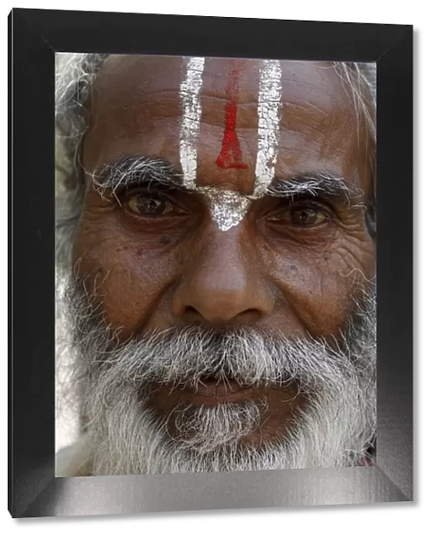 Hindu pilgrim from Jharkand wearing the trident-shaped mark worn by the devotees of