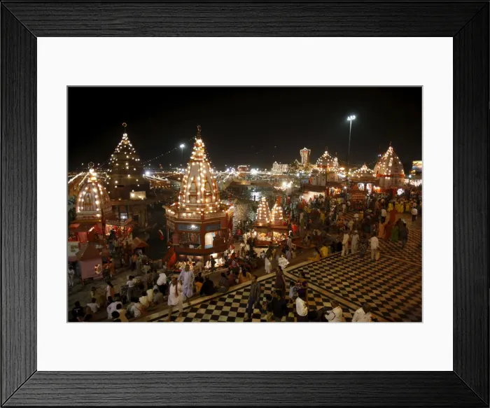 Framed Print : Har-ki-Pauri lit up at night during the Kumbh Mela, Haridwar, Uttarakhand, India, Asia Framed Print : Har-ki-Pauri lit up at night during the Kumbh Mela, Haridwar, Uttarakhand, India, Asia