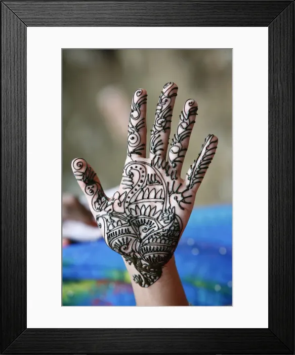 Framed Print : Henna tattoo on womans hands, Dakshin Kali, Nepal, Asia Framed Print : Henna tattoo on womans hands, Dakshin Kali, Nepal, Asia