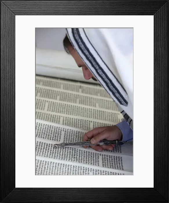 Framed Print : Reading the Torah in a synagogue, Paris, France, Europe