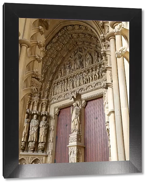 West facade, Metz Cathedral, Metz, Lorraine, France, Europe
