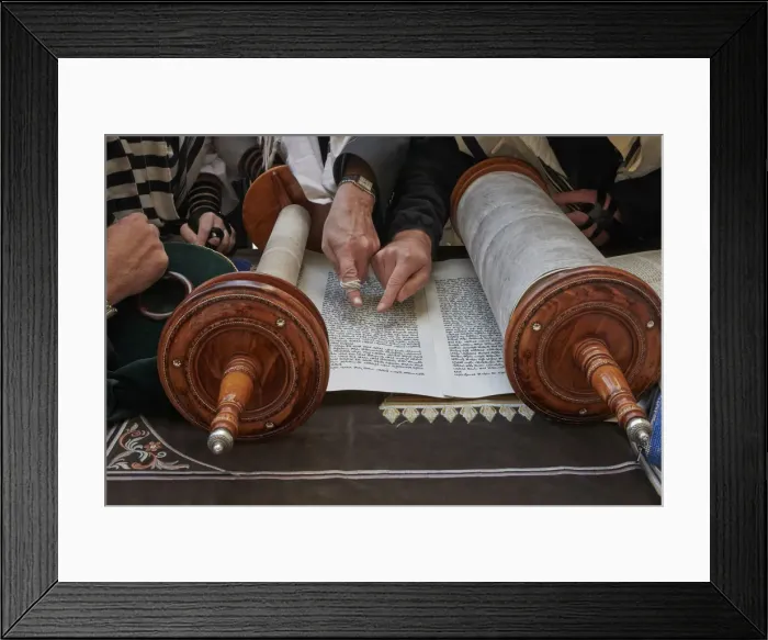 Framed Print : Faithful reading the Torah at the Western Wall, Jerusalem, Israel, Middle East Framed Print : Faithful reading the Torah at the Western Wall, Jerusalem, Israel, Middle East