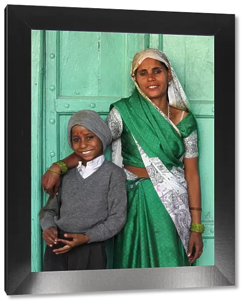 Indian mother and son, Nandgaon, Uttar Pradesh, India, Asia