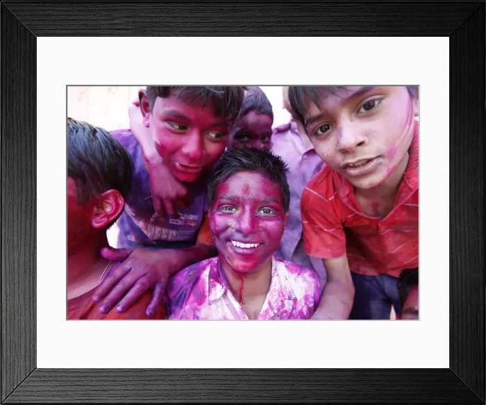 Framed Print : Children at Holi celebration in Goverdan, Uttar Pradesh, India, Asia Framed Print : Children at Holi celebration in Goverdan, Uttar Pradesh, India, Asia