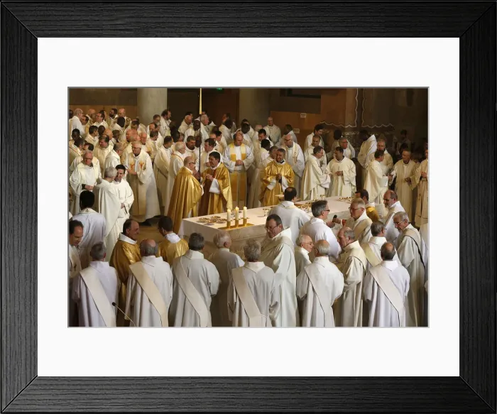 Framed Print : Chrism mass in Sainte Genevieves cathedral, Nanterre, Hauts-de-Seine, France, Europe Framed Print : Chrism mass in Sainte Genevieves cathedral, Nanterre, Hauts-de-Seine, France, Europe