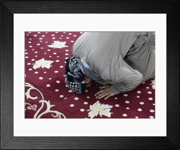 Framed Print : Urs of Mawlana Cheikh Muhammad Nazim Adil al-Haqqani praying in Selimye mosque in Nicosia Framed Print : Urs of Mawlana Cheikh Muhammad Nazim Adil al-Haqqani praying in Selimye mosque in Nicosia