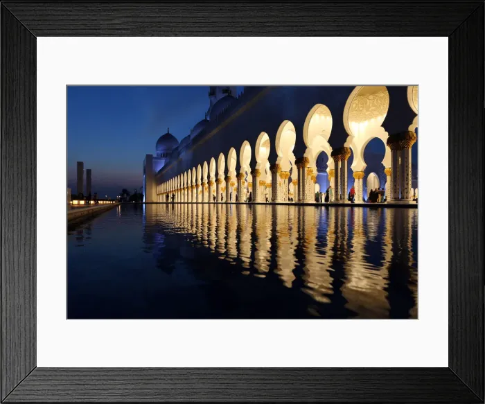 Framed Print : Sheikh Zayed Mosque at dusk, Abu Dhabi, United Arab Emirates, Middle East Framed Print : Sheikh Zayed Mosque at dusk, Abu Dhabi, United Arab Emirates, Middle East