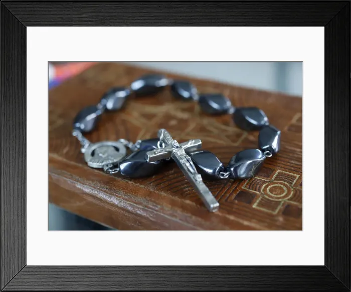 Framed Print : Rosary beads on an old Bible, Ho Chi Minh City, Vietnam, Indochina, Southeast Asia, Asia Framed Print : Rosary beads on an old Bible, Ho Chi Minh City, Vietnam, Indochina, Southeast Asia, Asia