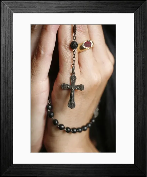 Framed Print : Woman praying with rosary Framed Print : Woman praying with rosary