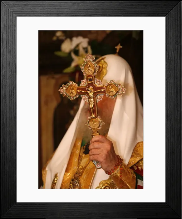 Framed Print : Moscow Orthodox patriarch Alexis II holding a crucifix, Paris, France, Europe Framed Print : Moscow Orthodox patriarch Alexis II holding a crucifix, Paris, France, Europe