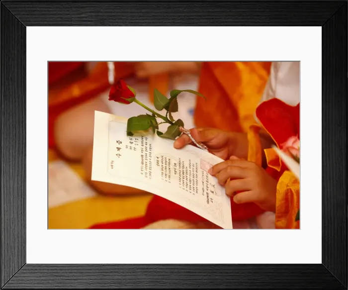 Framed Print : Buddhist ceremony for children and beginners, Seoul, South Korea, Asia Framed Print : Buddhist ceremony for children and beginners, Seoul, South Korea, Asia