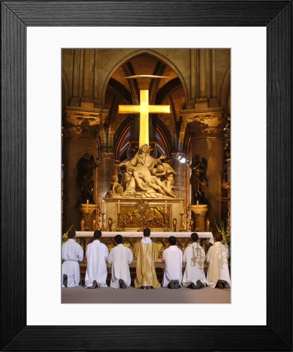 Framed Print : Eucharist adoration in Notre Dame de Paris cathedral, Paris, France, Europe