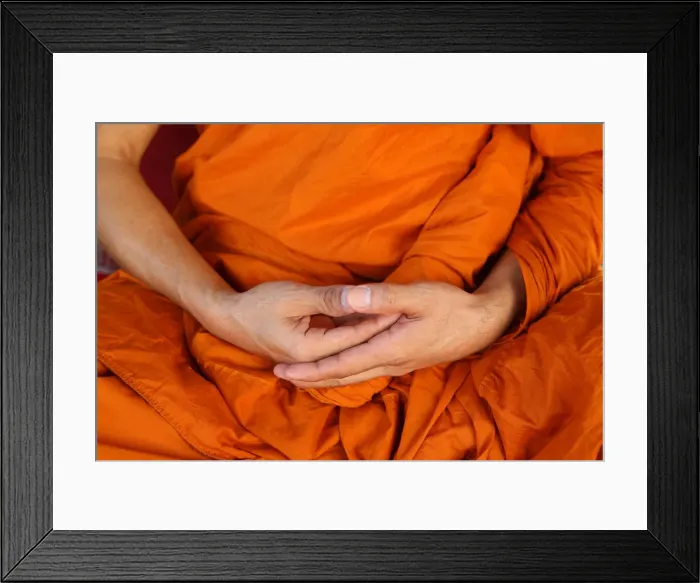 Framed Print : Monk meditating in Wat Trahimit, Bangkok, Thailand, Southeast Asia, Asia Framed Print : Monk meditating in Wat Trahimit, Bangkok, Thailand, Southeast Asia, Asia