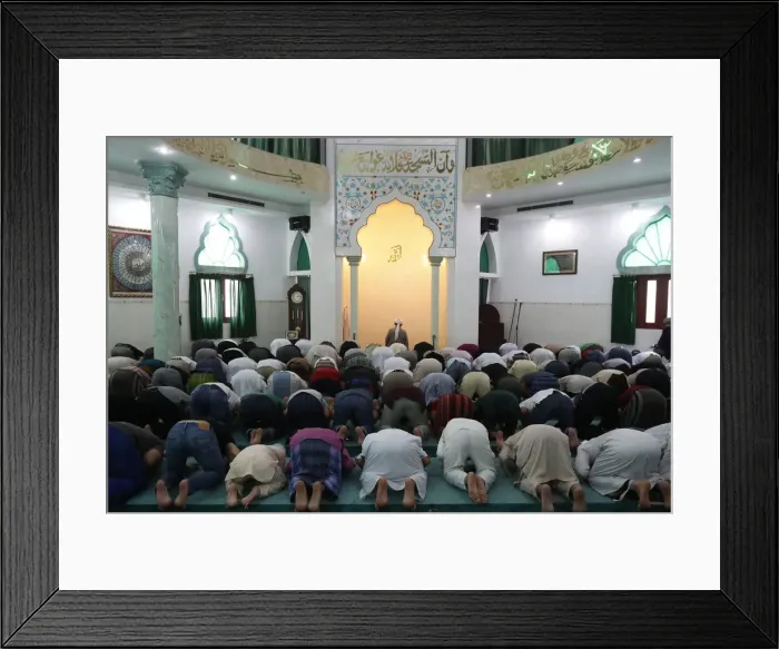 Framed Print : Muslim men praying, Friday Prayers (Salat), Masjid Al Rahim Mosque, Ho Chi Minh City Framed Print : Muslim men praying, Friday Prayers (Salat), Masjid Al Rahim Mosque, Ho Chi Minh City