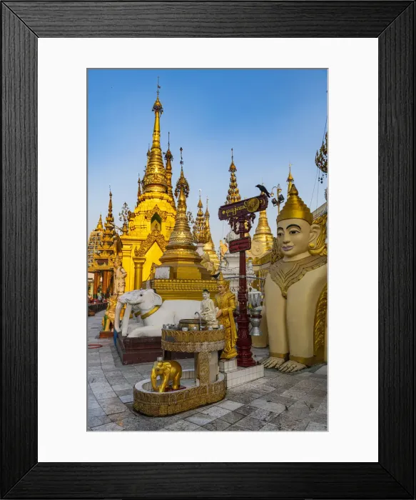 Framed Print : Shwedagon pagoda at sunset, Yangon (Rangoon), Myanmar (Burma), Asia Framed Print : Shwedagon pagoda at sunset, Yangon (Rangoon), Myanmar (Burma), Asia