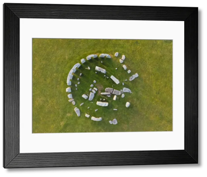 Framed Print : Stonehenge viewed from above, UNESCO World Heritage Site, Salisbury Plain, Wiltshire Framed Print : Stonehenge viewed from above, UNESCO World Heritage Site, Salisbury Plain, Wiltshire