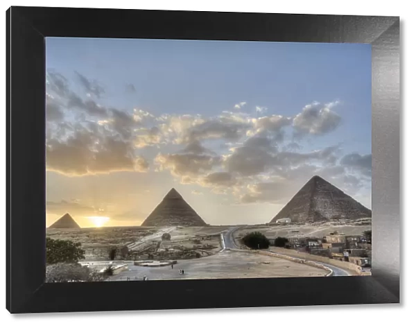 Sunset, Great Pyramids of Giza, UNESCO World Heritage Site, Giza, Egypt, North Africa