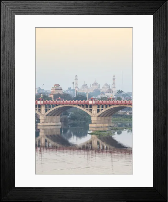 Framed Print : Bridge over Gomti River, Lucknow, Uttar Pradesh, India, Asia Framed Print : Bridge over Gomti River, Lucknow, Uttar Pradesh, India, Asia