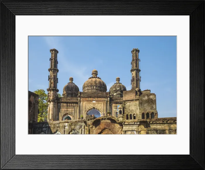 Framed Print : British Residency, Ancient Mosque, Lucknow, Uttar Pradesh, India, Asia Framed Print : British Residency, Ancient Mosque, Lucknow, Uttar Pradesh, India, Asia