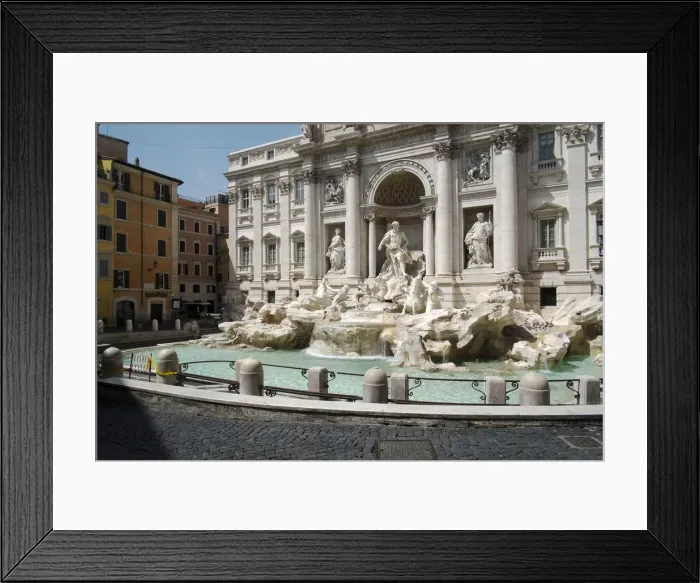 Framed Print : Trevi Fountain, deserted due to the 2020 Covid-19 lockdown restrictions, Rome, Lazio Framed Print : Trevi Fountain, deserted due to the 2020 Covid-19 lockdown restrictions, Rome, Lazio