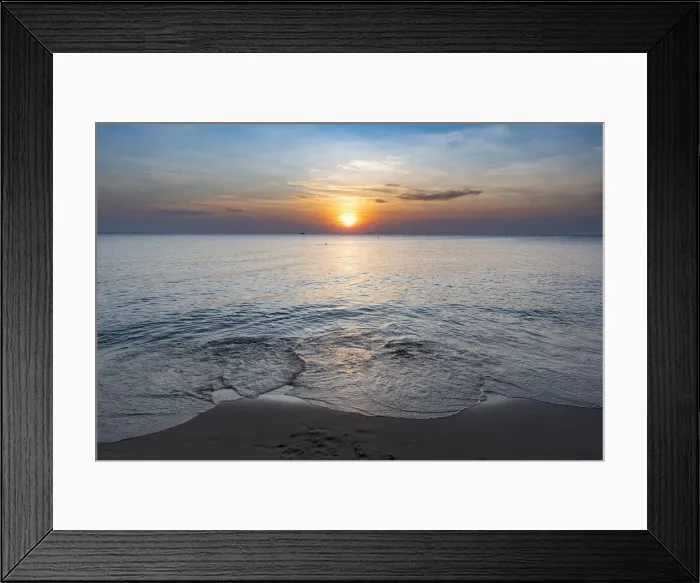 Framed Print : Sunset over the ocean, Ong Lang beach, island of Phu Quoc, Vietnam, Indochina Framed Print : Sunset over the ocean, Ong Lang beach, island of Phu Quoc, Vietnam, Indochina