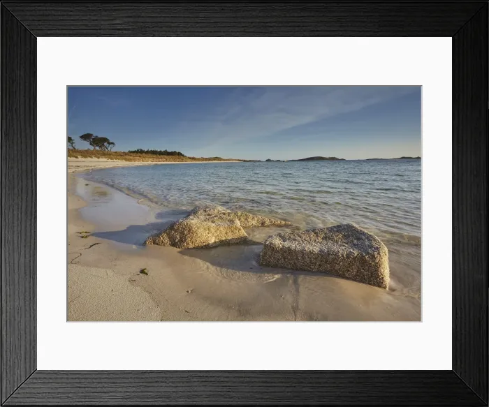 Framed Print : Granite boulders, a typical feature of the Isles of Scilly Framed Print : Granite boulders, a typical feature of the Isles of Scilly