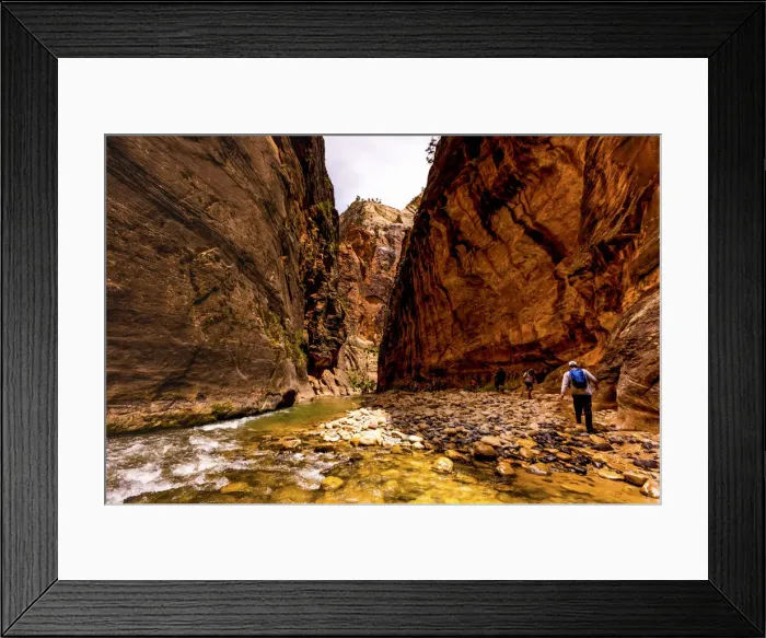 Framed Print : Hiking along the Sand Hollow Trail, Utah, United States of America, North America Framed Print : Hiking along the Sand Hollow Trail, Utah, United States of America, North America