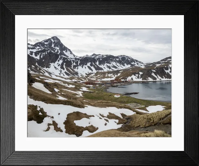 Framed Print : View of the abandoned Norwegian whaling station at Grytviken, in East Cumberland Bay Framed Print : View of the abandoned Norwegian whaling station at Grytviken, in East Cumberland Bay