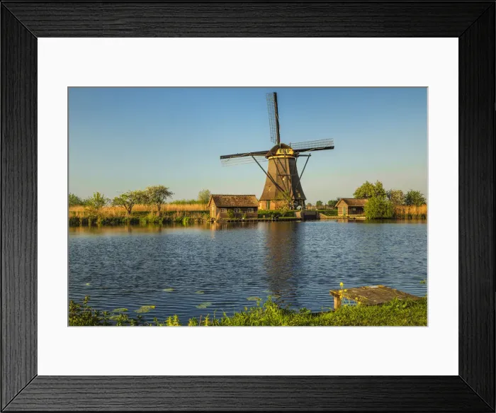 Framed Print : Windmill at sunset, Kinderdijk, UNESCO World Heritage Site, South Holland, Netherlands Framed Print : Windmill at sunset, Kinderdijk, UNESCO World Heritage Site, South Holland, Netherlands