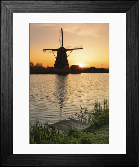 Framed Print : Windmill at sunrise, Kinderdijk, UNESCO World Heritage Site, South Holland, Netherlands Framed Print : Windmill at sunrise, Kinderdijk, UNESCO World Heritage Site, South Holland, Netherlands