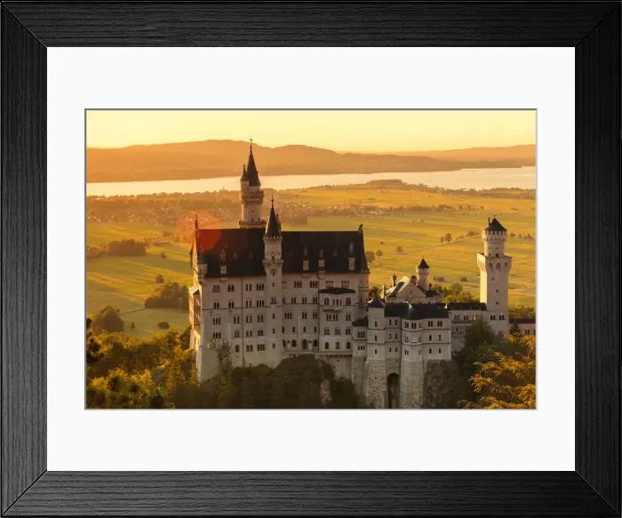 Framed Print : Neuschwanstein Castle at sunset, view to Forggensee Lake, Schwangau, Allgau, Schwaben Framed Print : Neuschwanstein Castle at sunset, view to Forggensee Lake, Schwangau, Allgau, Schwaben