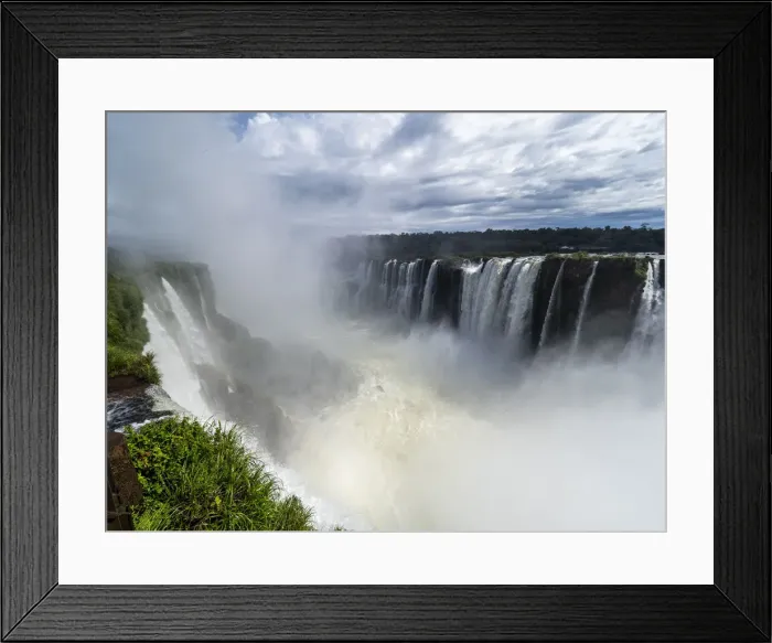 Framed Print : Devils Throat (Garganta del Diablo), Iguacu Falls, UNESCO World Heritage Site Framed Print : Devils Throat (Garganta del Diablo), Iguacu Falls, UNESCO World Heritage Site