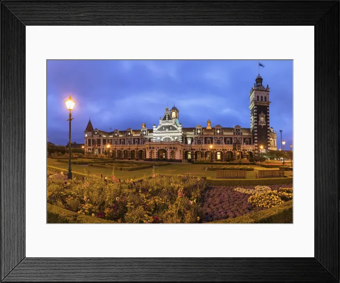 Framed Print : Dunedin station, Architect George Alexander Troup, Dunedin, Otago, South Island Framed Print : Dunedin station, Architect George Alexander Troup, Dunedin, Otago, South Island