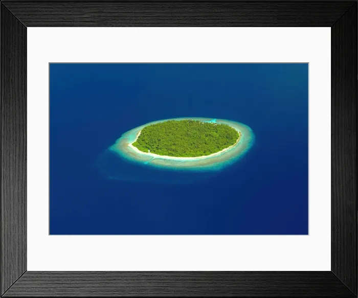 Framed Print : Aerial view of a Desert Island, The Maldives, Indian Ocean, Asia Framed Print : Aerial view of a Desert Island, The Maldives, Indian Ocean, Asia
