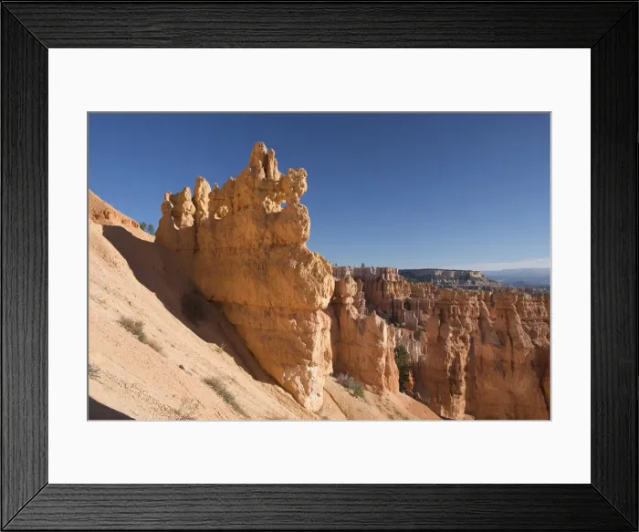 Framed Print : Colourful rock formation in the Queens Garden beside the Navajo Loop Trail Framed Print : Colourful rock formation in the Queens Garden beside the Navajo Loop Trail