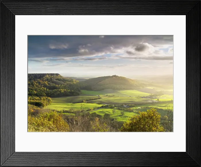 Framed Print : Dramatic weather and skies over The Vale of York from Sutton Bank Framed Print : Dramatic weather and skies over The Vale of York from Sutton Bank