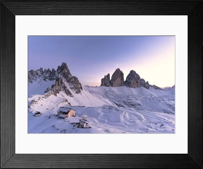 Framed Print : Sunset over Monte Paterno, Tre Cime di Lavaredo and Locatelli hut covered with snow Framed Print : Sunset over Monte Paterno, Tre Cime di Lavaredo and Locatelli hut covered with snow