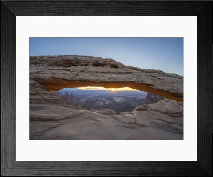 Framed Print : Sunrise at Mesa Arch with sunburst, Canyonlands National Park, Utah Framed Print : Sunrise at Mesa Arch with sunburst, Canyonlands National Park, Utah