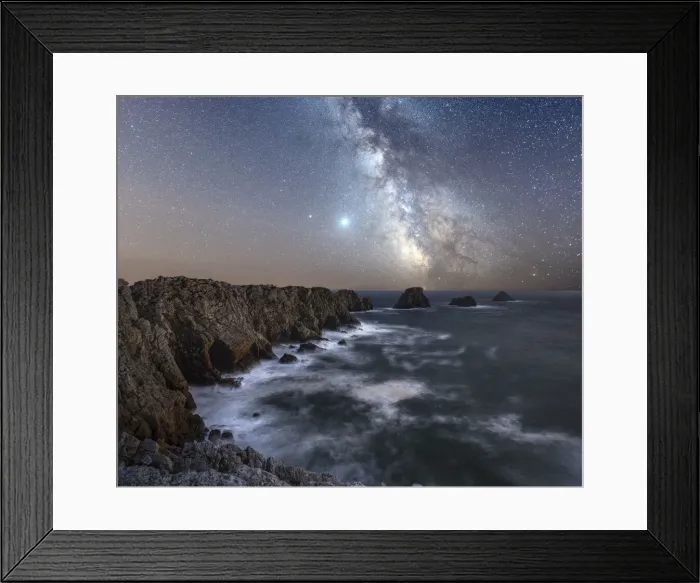 Framed Print : Long exposure of the Milky Way above the cape of Pen Hir, Brittany, France, Europe Framed Print : Long exposure of the Milky Way above the cape of Pen Hir, Brittany, France, Europe