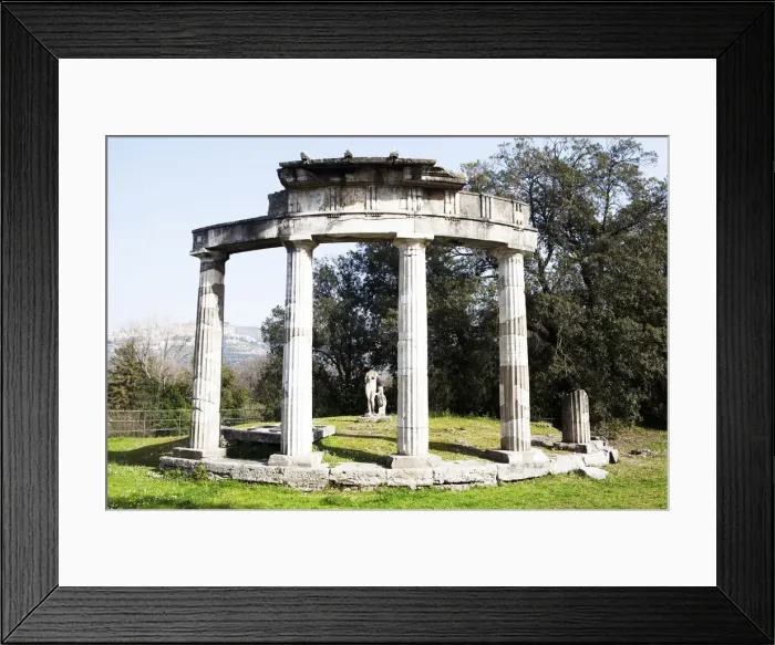 Framed Print : View of Tivoli Temple of Venus, Tivoli, Lazio, Italy, Europe Framed Print : View of Tivoli Temple of Venus, Tivoli, Lazio, Italy, Europe
