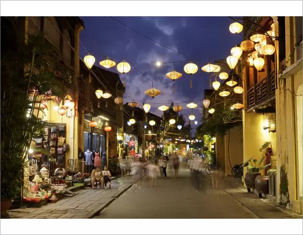 A bustling Nguyen Thai Hoc street in Hoi An, Vietnam, Indochina, Southeast Asia, Asia