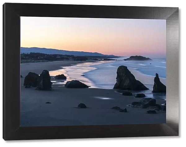 Bandon Beach at dawn, Bandon, Coos county, Oregon, United States of America
