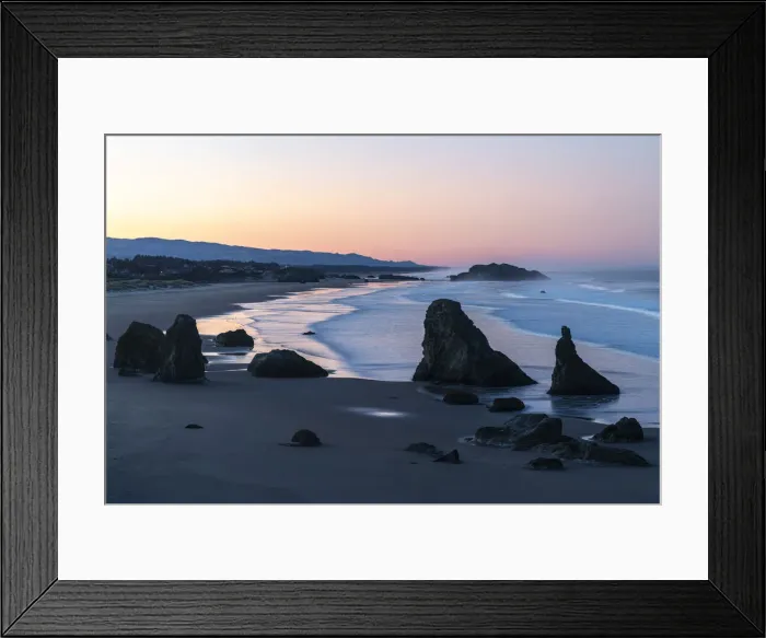 Framed Print : Bandon Beach at dawn, Bandon, Coos county, Oregon, United States of America Framed Print : Bandon Beach at dawn, Bandon, Coos county, Oregon, United States of America