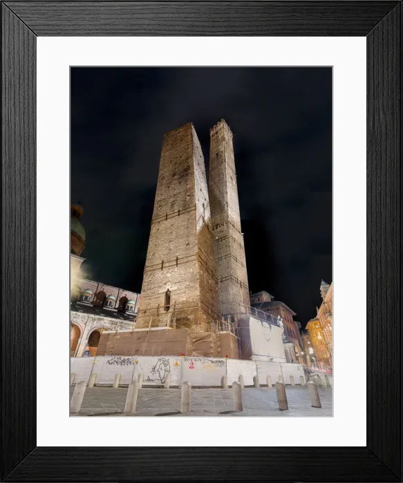 Framed Print : The two Towers of Bologna, Garisenda and Asinelli towers, Bologna, Emilia Romagna, Italy