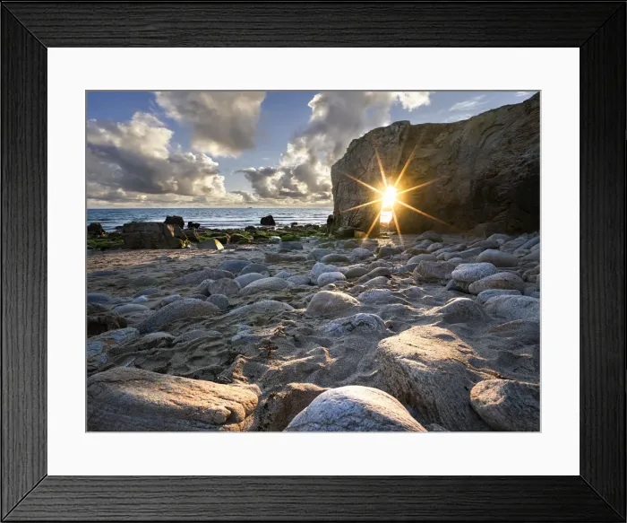 Framed Print : Sun burst aligned with the natural arch of Port Blanc, Quiberon, Brittany, France, Europe Framed Print : Sun burst aligned with the natural arch of Port Blanc, Quiberon, Brittany, France, Europe