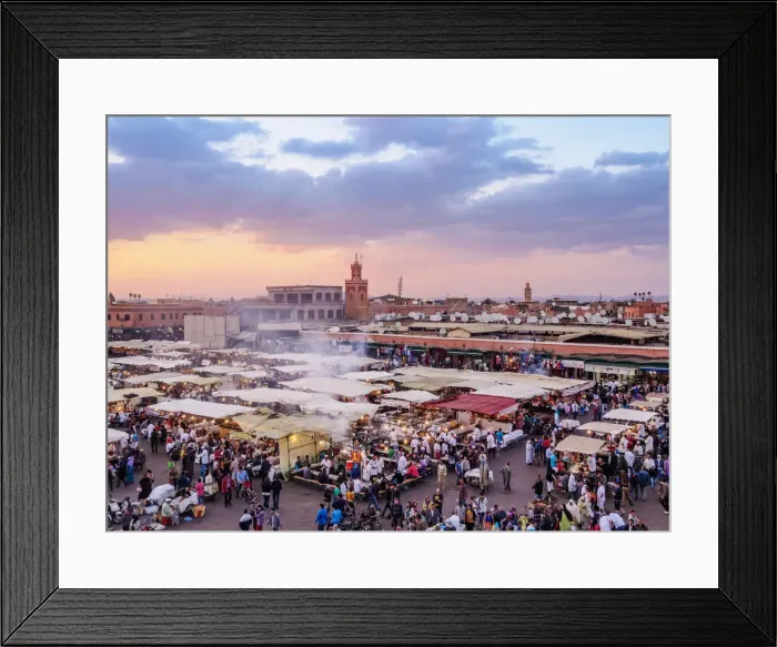 Framed Print : Jemaa el-Fnaa (Jemaa el-Fna) at sunset, square and market in the Old Medina Framed Print : Jemaa el-Fnaa (Jemaa el-Fna) at sunset, square and market in the Old Medina