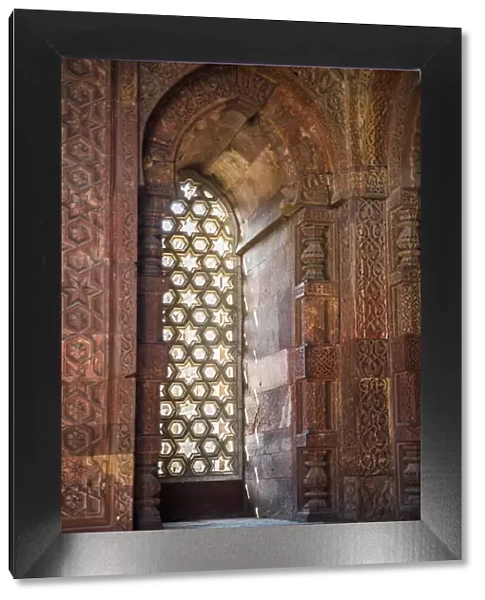 Qutub Minar, UNESCO World Heritage Site, New Delhi, India, Asia