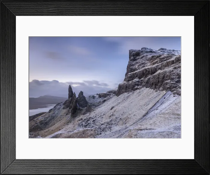 Framed Print : Old Man of Storr and the Storr mountain on the Isle of Skye, Inner Hebrides, Scotland Framed Print : Old Man of Storr and the Storr mountain on the Isle of Skye, Inner Hebrides, Scotland
