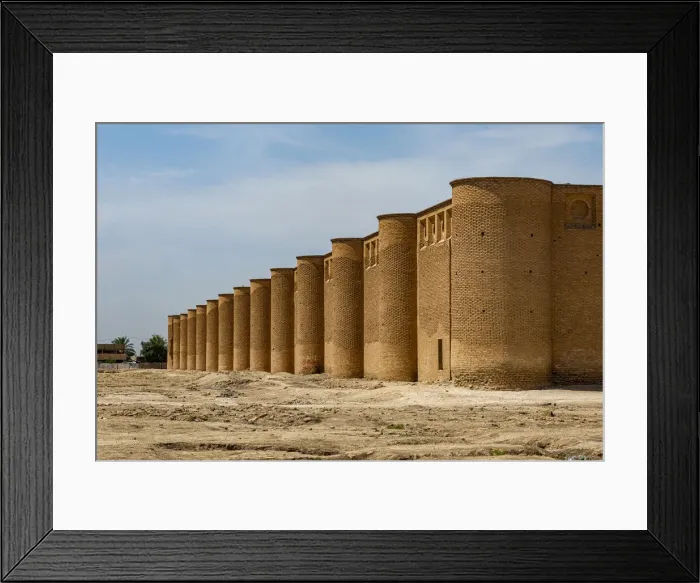 Framed Print : The Great Mosque of Samarra, UNESCO World Heritage Site, Samarra, Iraq, Middle East Framed Print : The Great Mosque of Samarra, UNESCO World Heritage Site, Samarra, Iraq, Middle East