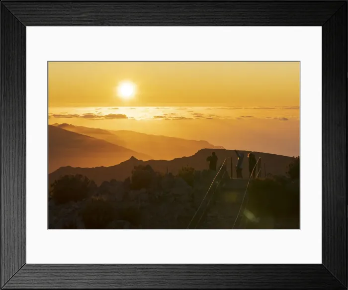 Framed Print : Tourists photographing sunset with smartphone from Pico Ruivo mountain peak, Madeira Framed Print : Tourists photographing sunset with smartphone from Pico Ruivo mountain peak, Madeira